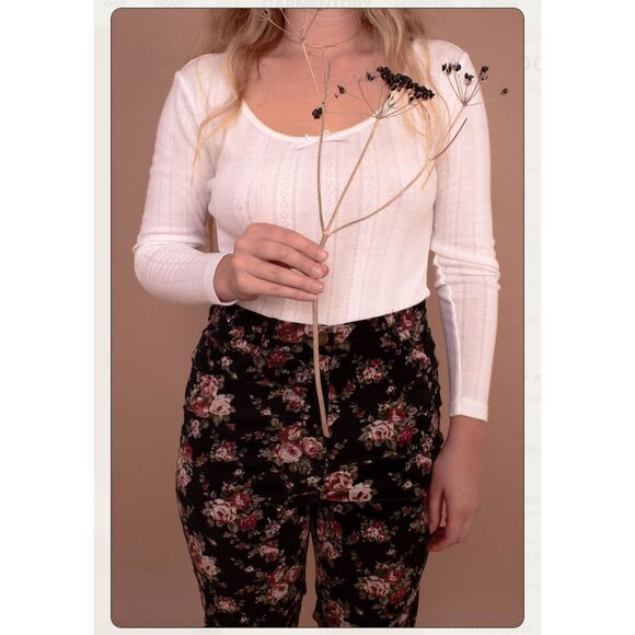 Meadows White Hydra Long Sleeve Eyelet Lace Bodysuit Size 10 - Picture 1 of 11